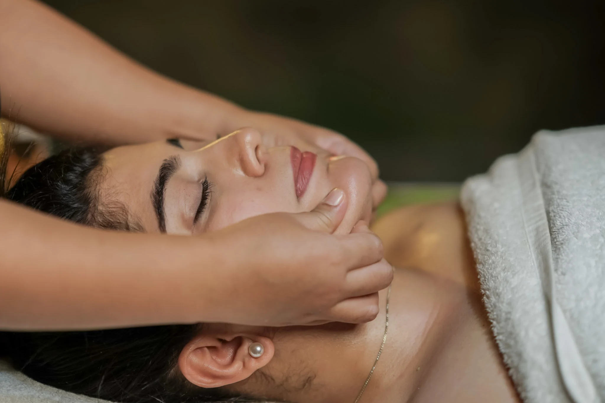 Traditional banana leaf spa experience in luxurious ambiance