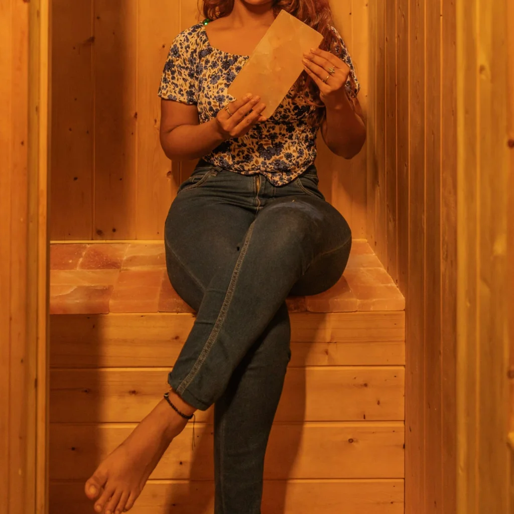 Pakistan Rock Salt Massage at E Spa Services for detox and relaxation. sauna bath benefits. winter wellness spa