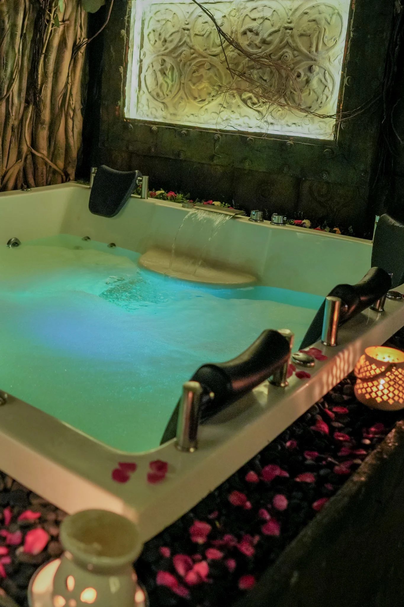 Jacuzzi Spa Bath at E Spa with Fruit and Flower Ritual